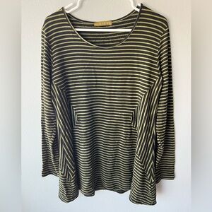 Cut Loose green black striped long sleeve top Women’s sz M